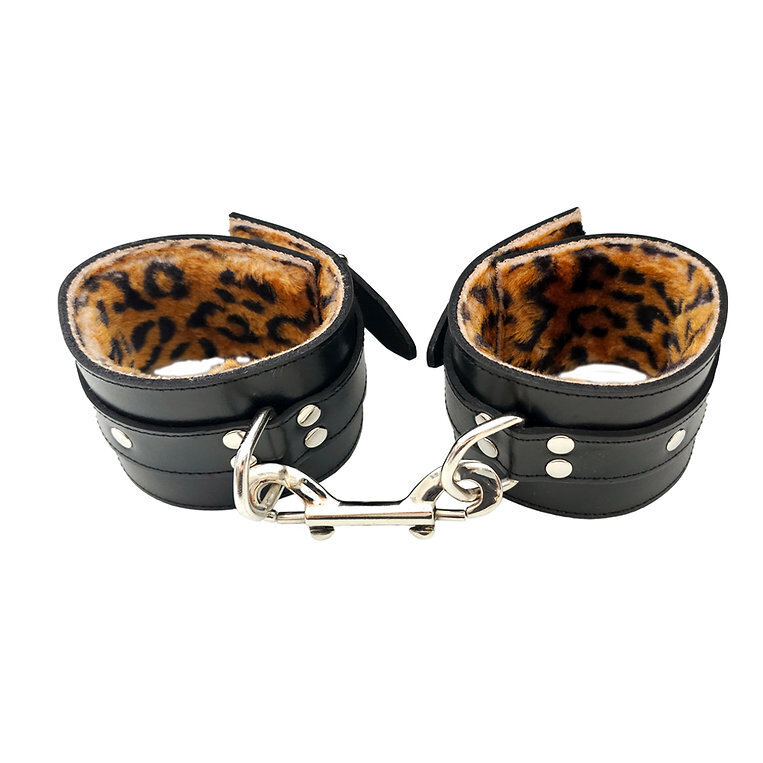 Rouge Leopard Shackles
